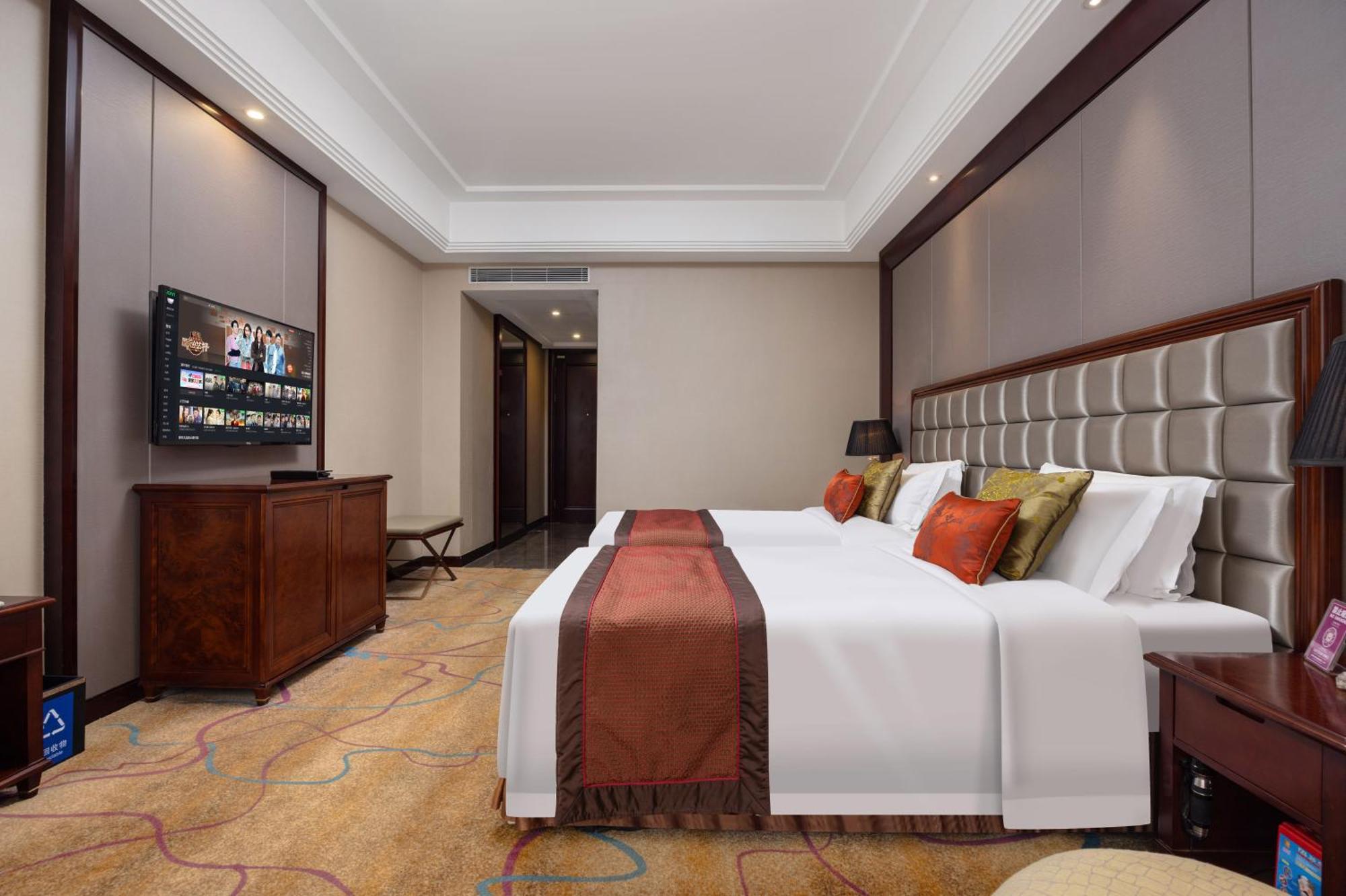 Shenzhen Baohengda International Hotel Exterior photo