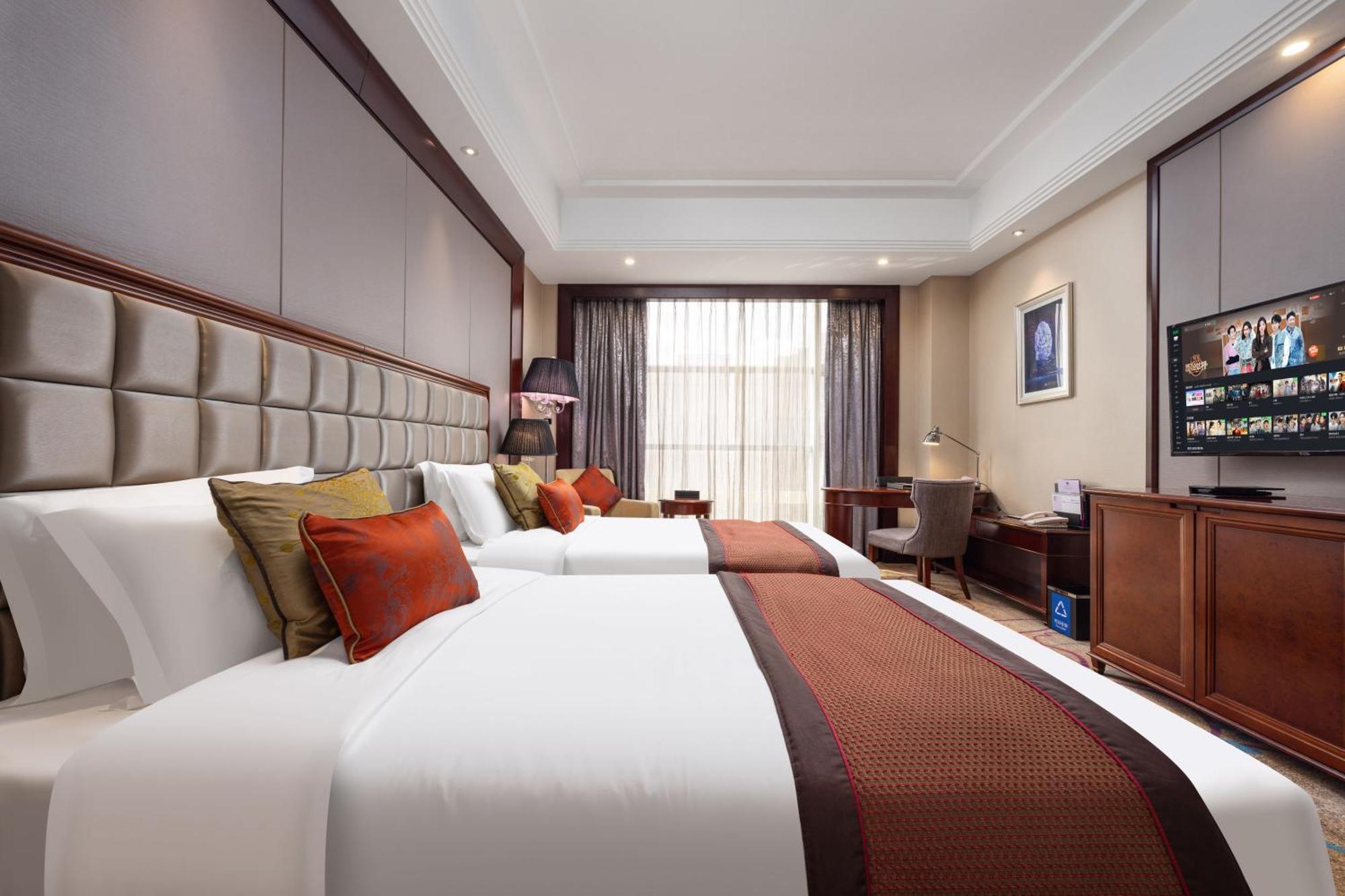 Shenzhen Baohengda International Hotel Exterior photo