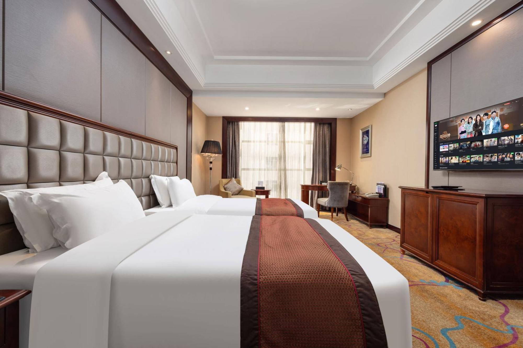 Shenzhen Baohengda International Hotel Exterior photo