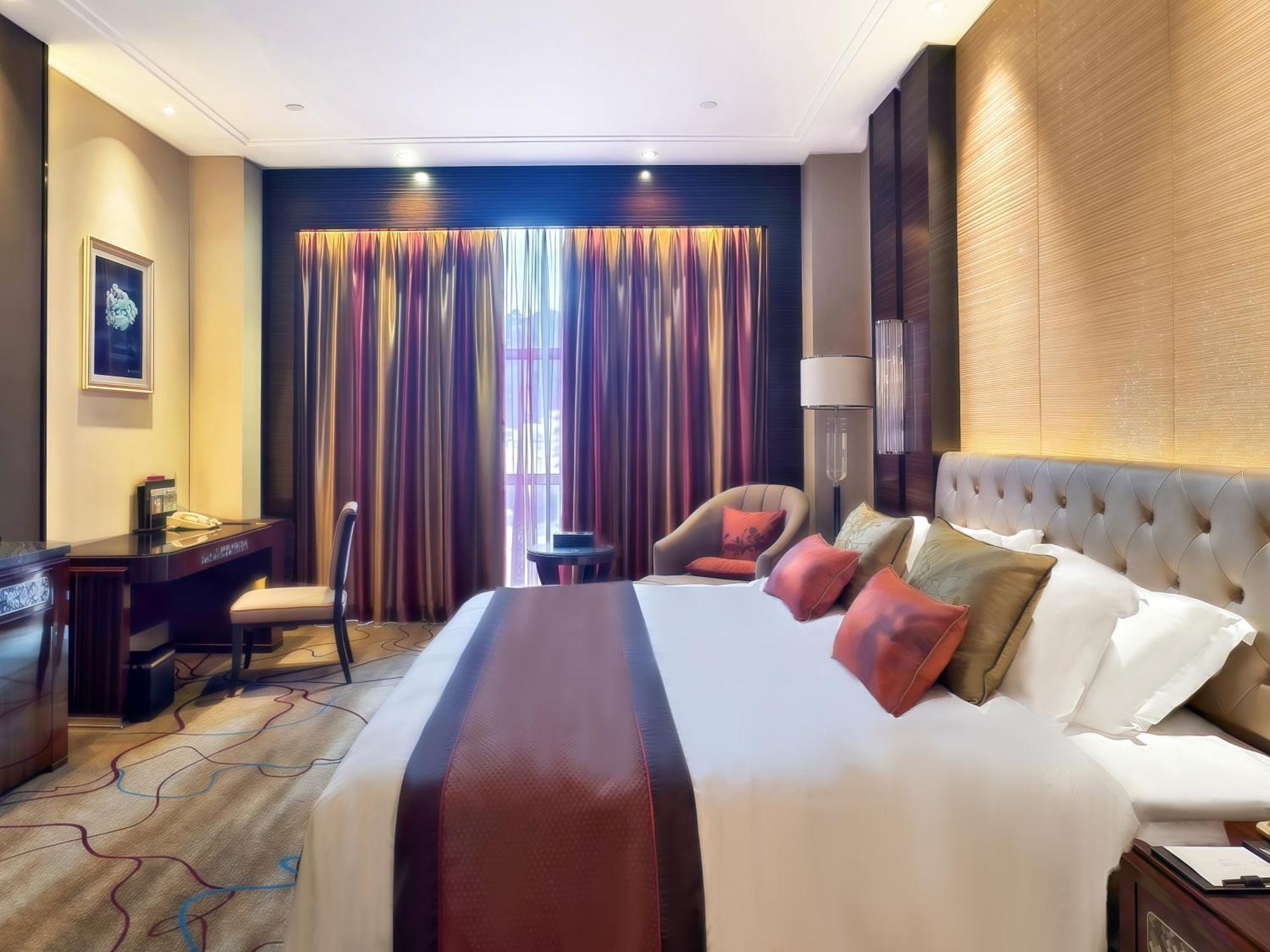 Shenzhen Baohengda International Hotel Exterior photo