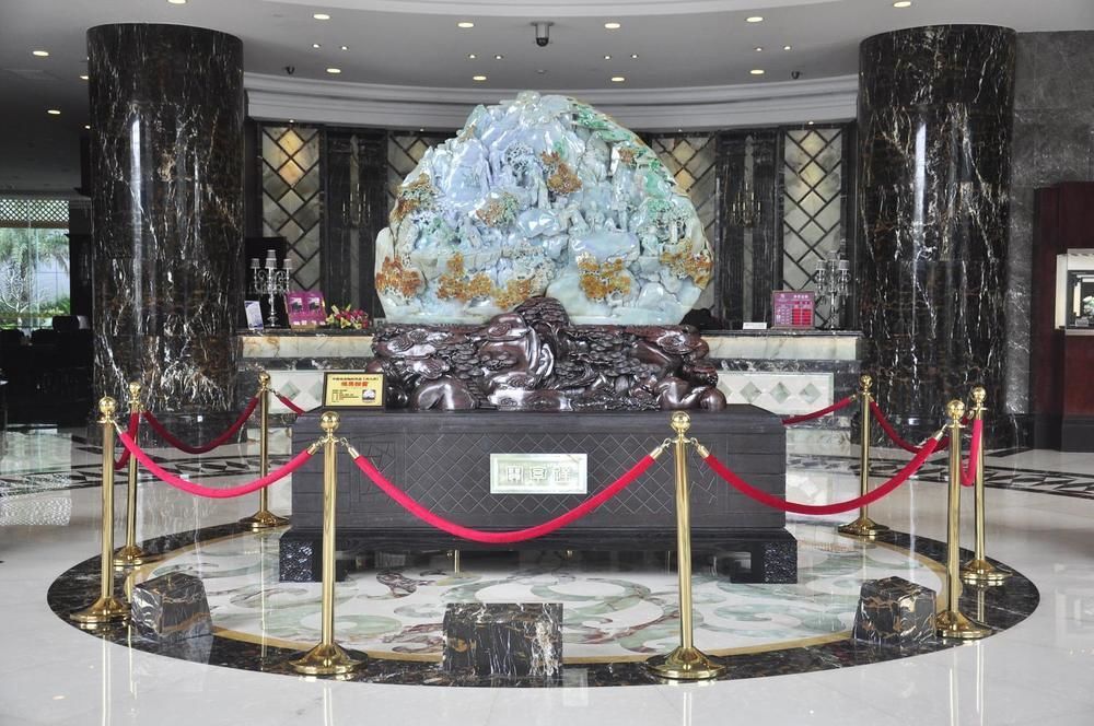 Shenzhen Baohengda International Hotel Exterior photo